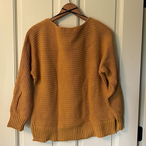 Forever 21 Chunky Pullover Sweater - Picture 3 of 3